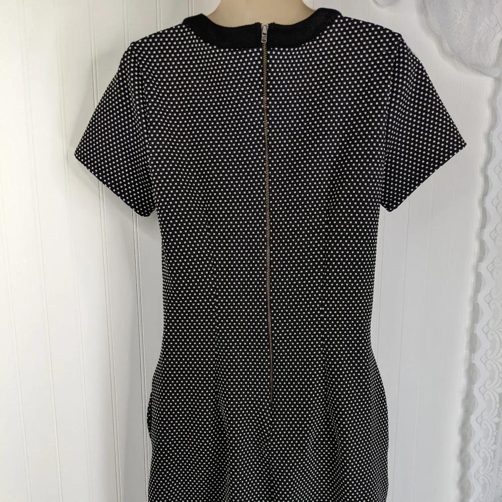ESHAKTI Mini Polka Dot Shift Dress Sz 6 - Picture 8 of 13